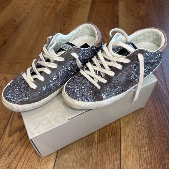 Golden Goose Deluxe Brand Golden Goose Deluxe Brand Super Star Glittered Lace-Up - Picture 9 of 11